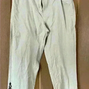 Women Lara Ian’s capris pants off white size 16​